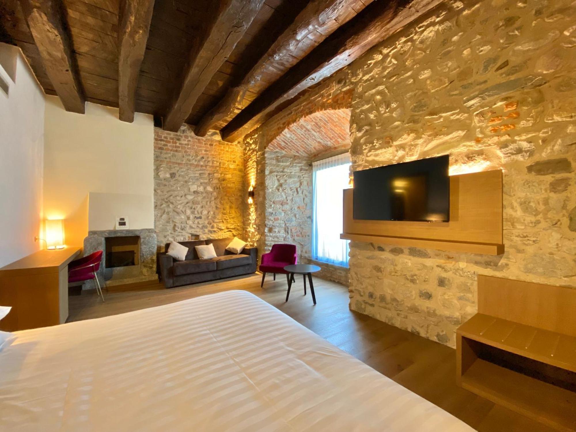 Relais & Spa Castello Di Casiglio Έρμπα Δωμάτιο φωτογραφία