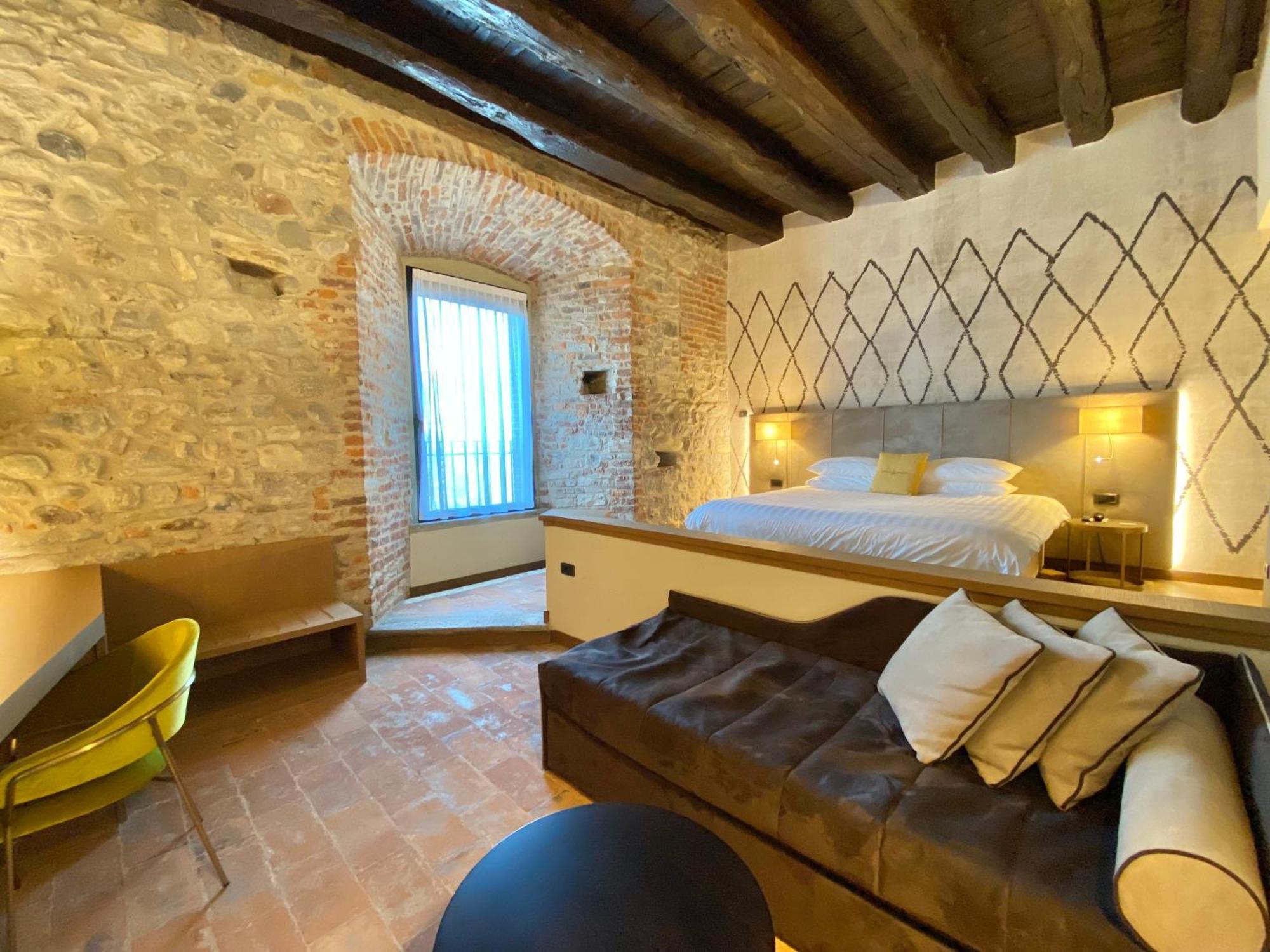 Relais & Spa Castello Di Casiglio Έρμπα Δωμάτιο φωτογραφία