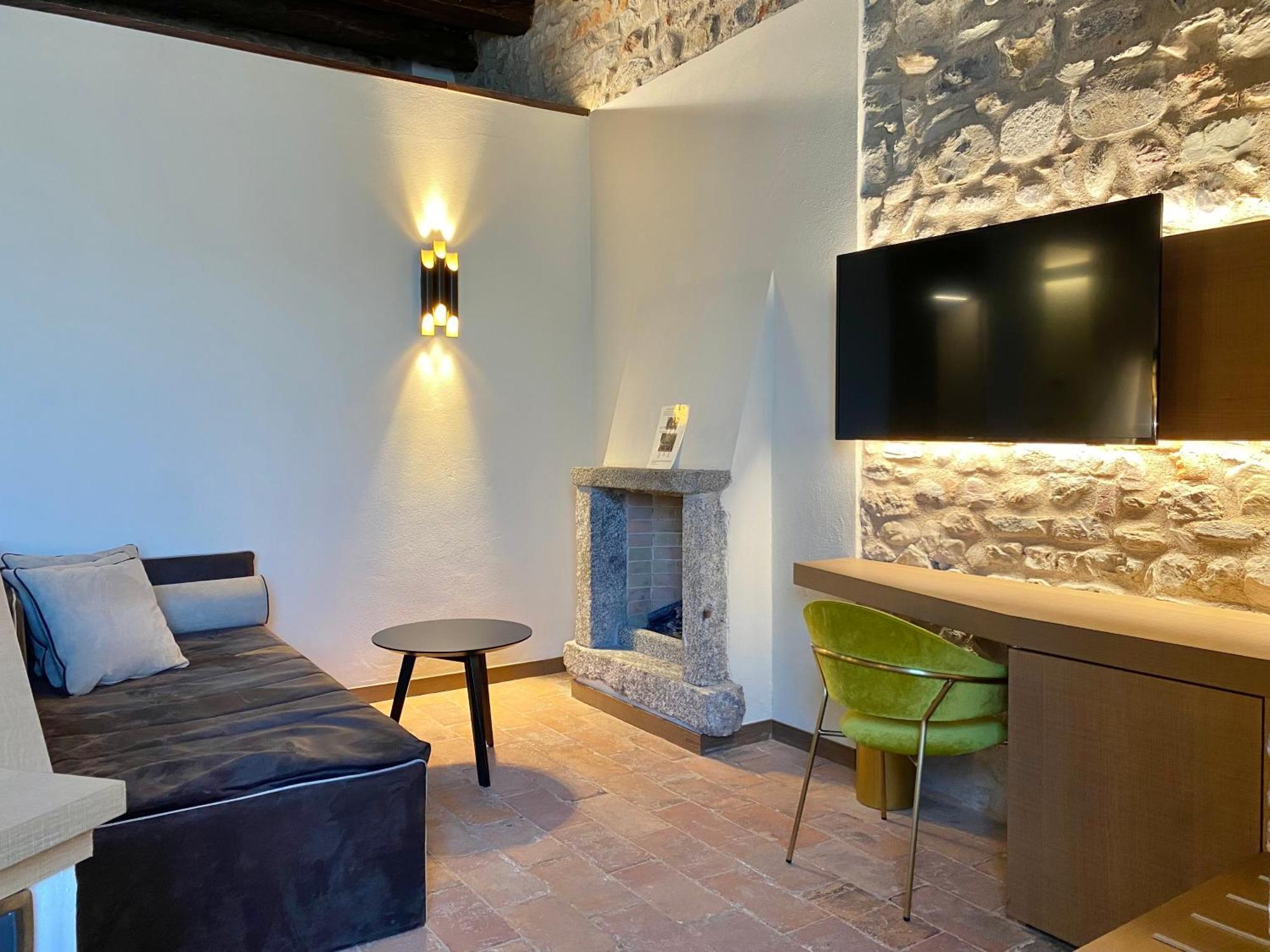 Relais & Spa Castello Di Casiglio Έρμπα Εξωτερικό φωτογραφία