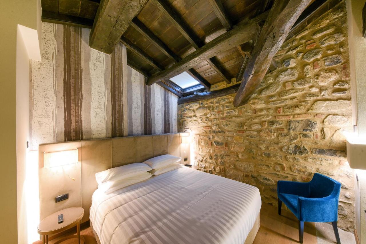 Relais & Spa Castello Di Casiglio Έρμπα Εξωτερικό φωτογραφία
