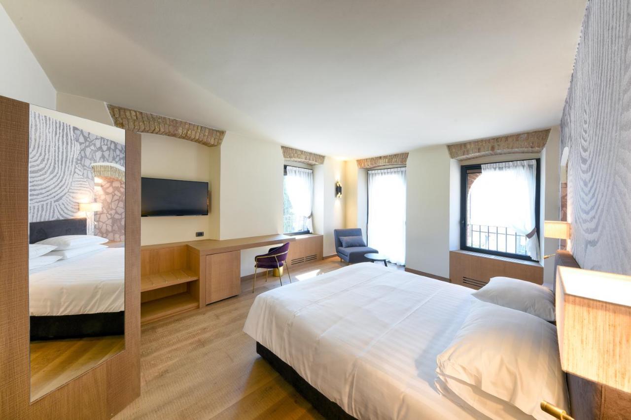 Relais & Spa Castello Di Casiglio Έρμπα Εξωτερικό φωτογραφία